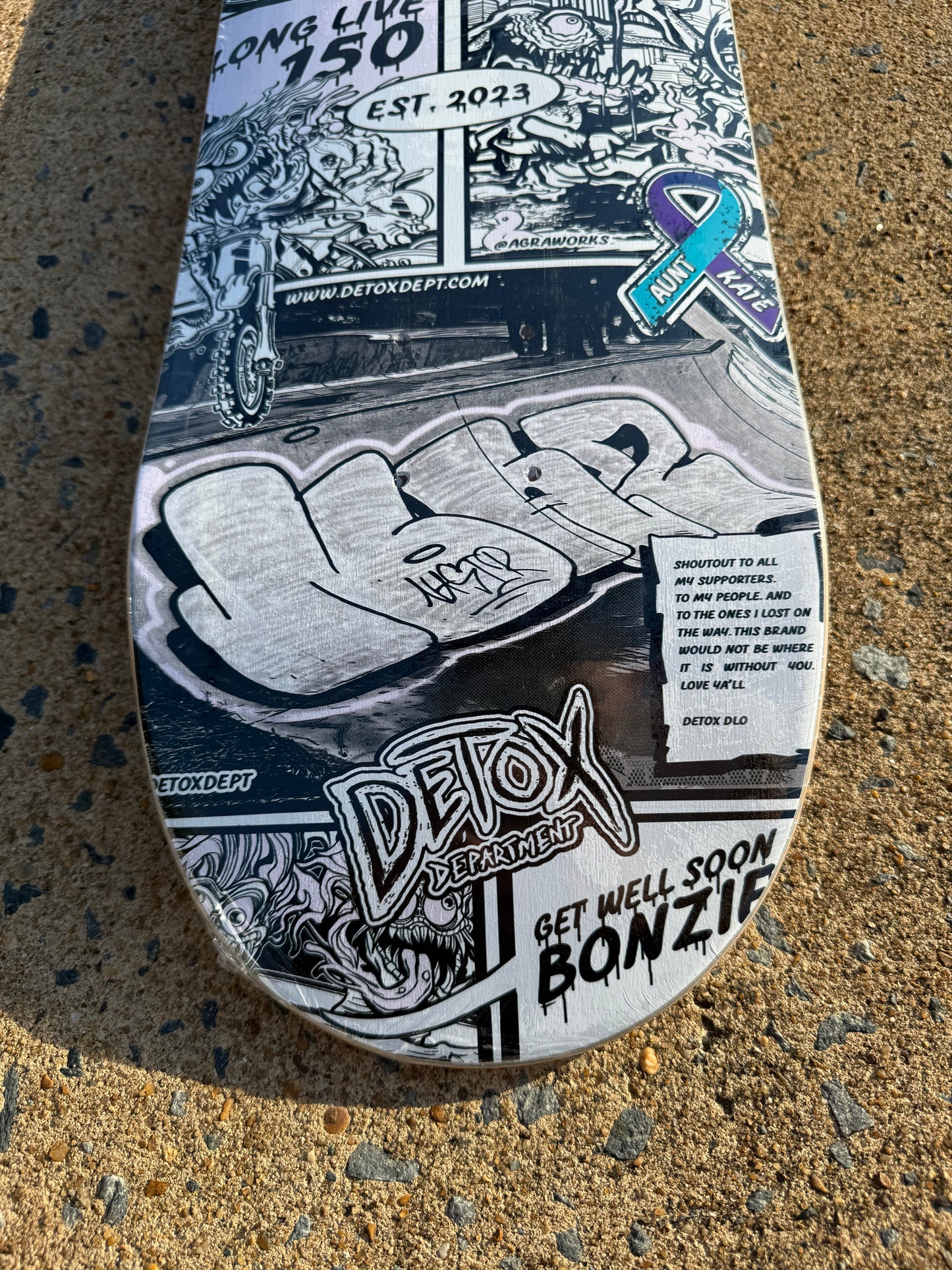 “detox universe” sk8 deck